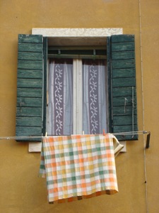 Italian Clothesline